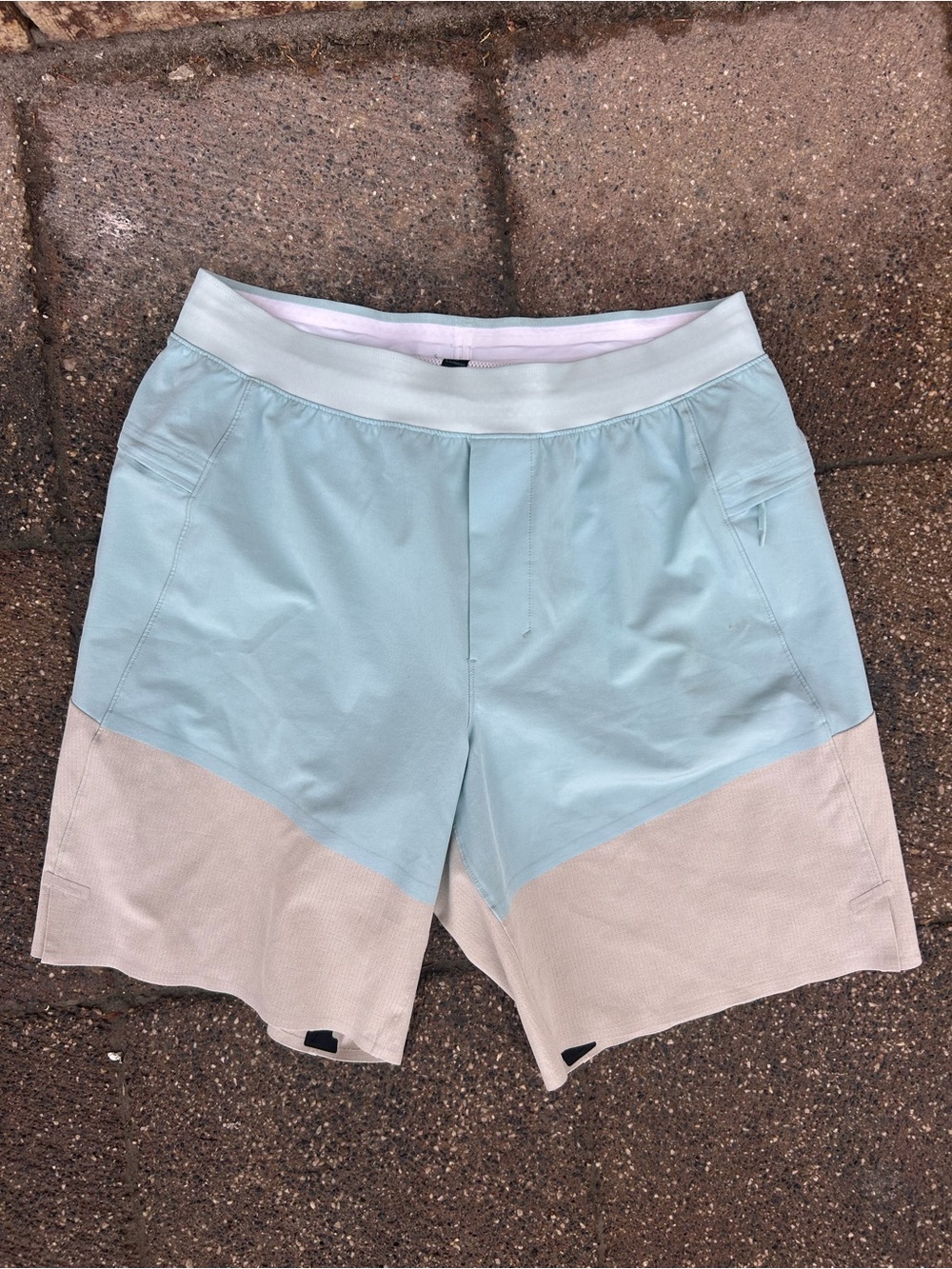 Lululemon Pace Breaker Lined Shorts 7” Light Blue & Grey Men’s Medium